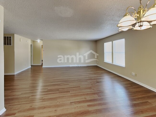 Photo - 1730 Sonesta Ln