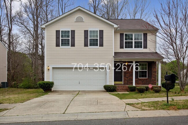 Building Photo - Large Beautiful house 4 bed 2.5 bath