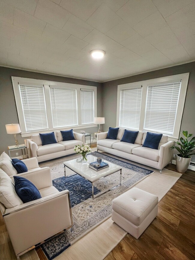 Photo - 419 Plainfield Ave Unit 5