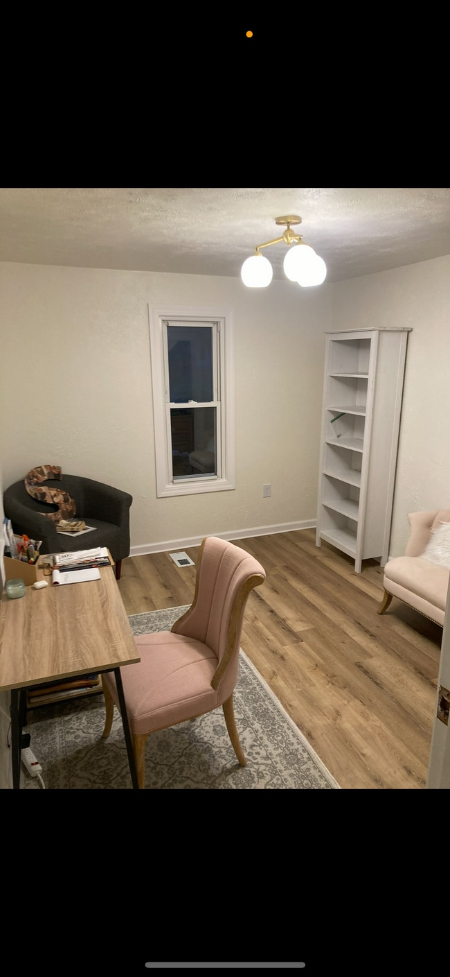 Photo - 1016 E Highland Pl