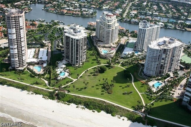 Photo - 4551 Gulf Shore Blvd N Unidad 1001