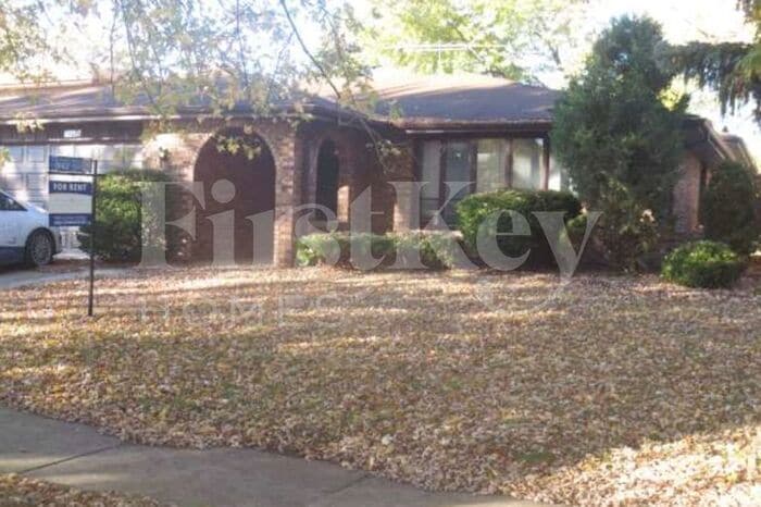Photo - 18428 Lange St House