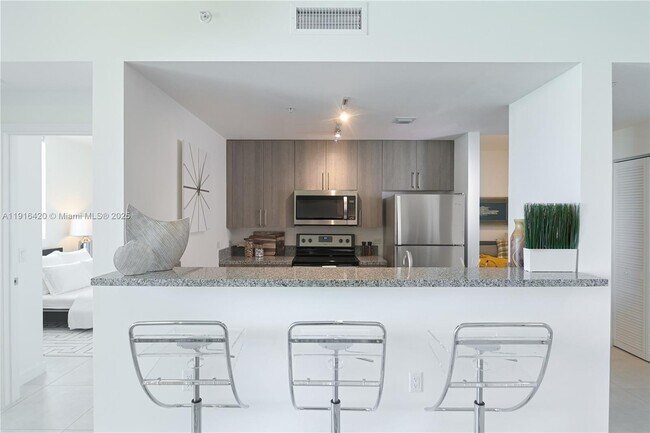 Photo - 514 SW 22nd Ave Unit 204