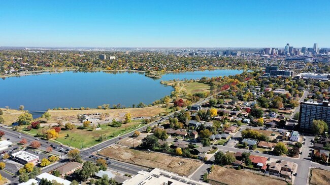 Building Photo - SLOANS LAKE! Brand new condo facing west!