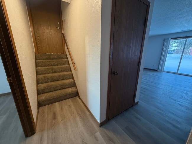 Photo - 301 23rd St SE Unit Lower