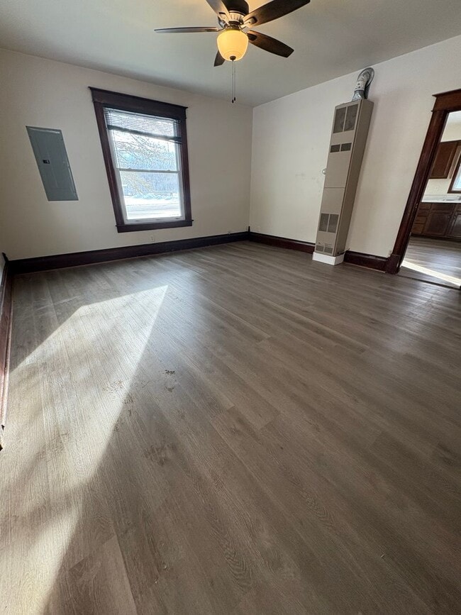 Photo - THR -03- Galesville Unit Lower