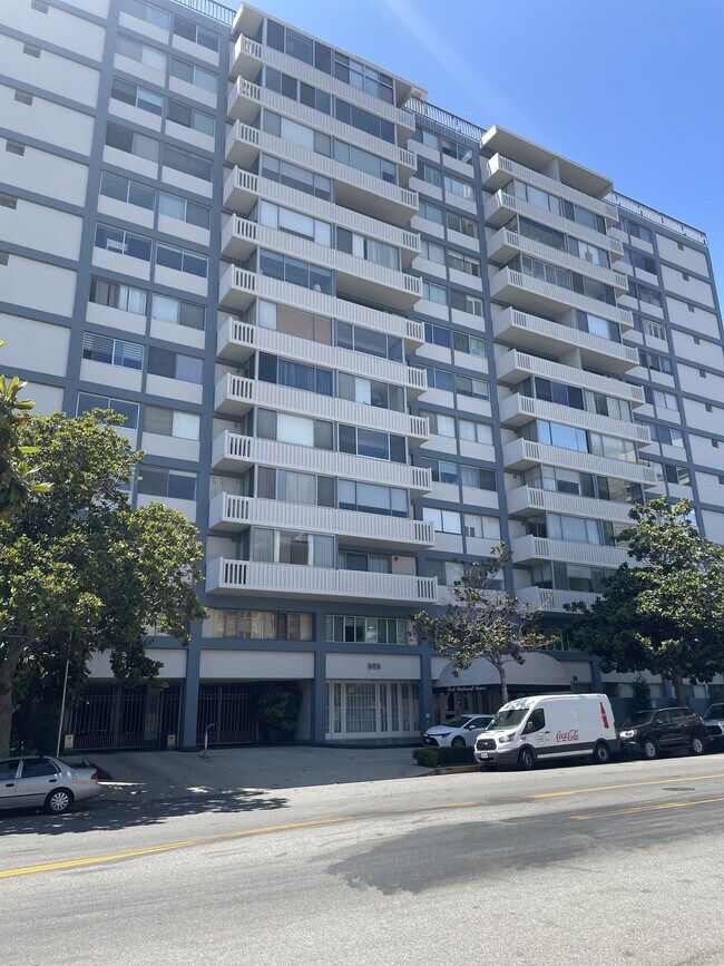 Photo - 969 Hilgard Ave Condo