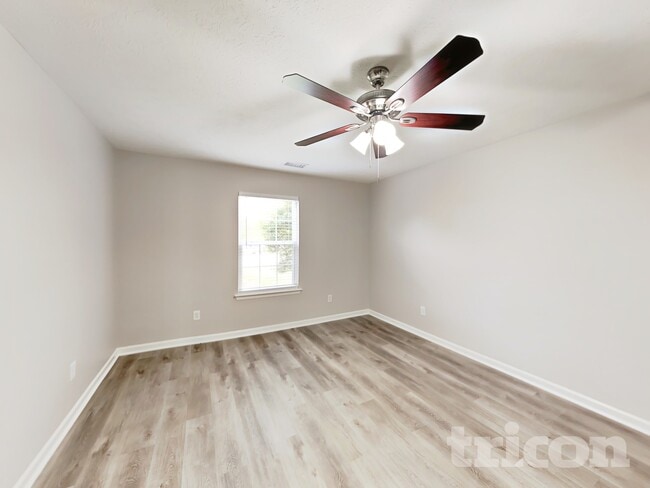141 Sara Cir