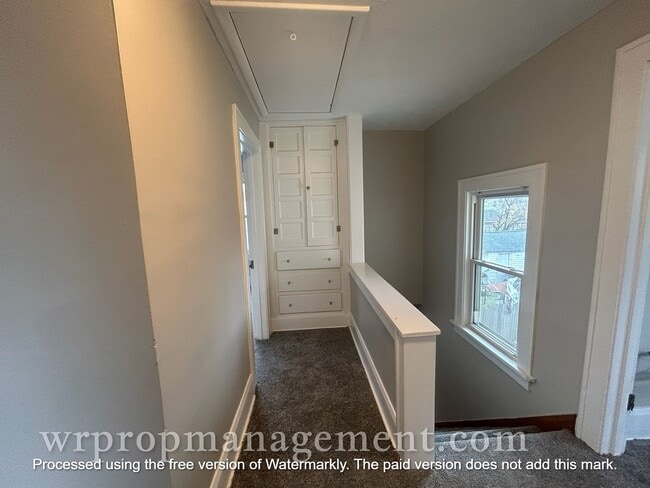 Photo - 3 Bed 1 Bath Home is West Toledo Library Neighborhood