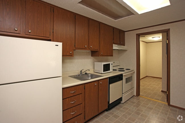 Lakemont Apartment Homes