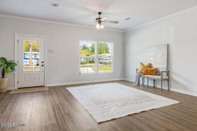 Photo - 104 Whittington Dr