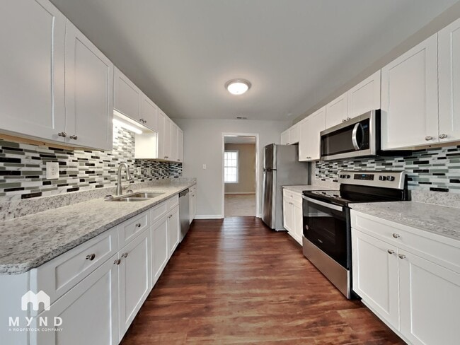 Photo - 403 Whitehall Ct