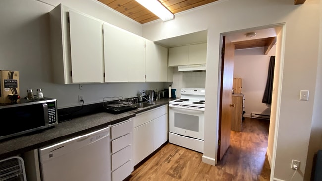 Photo - 960 NE C St Unit One Bedroom Suite