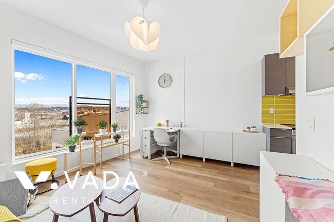 Photo - 1888 Scotia St Unité 1