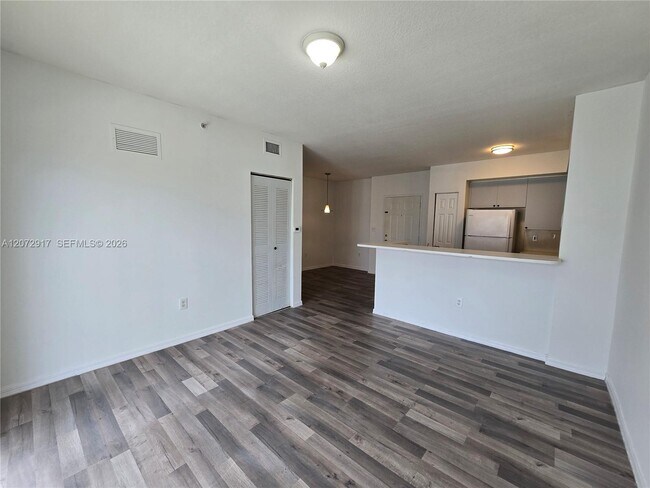 Photo - 11060 SW 196th St Unit 413