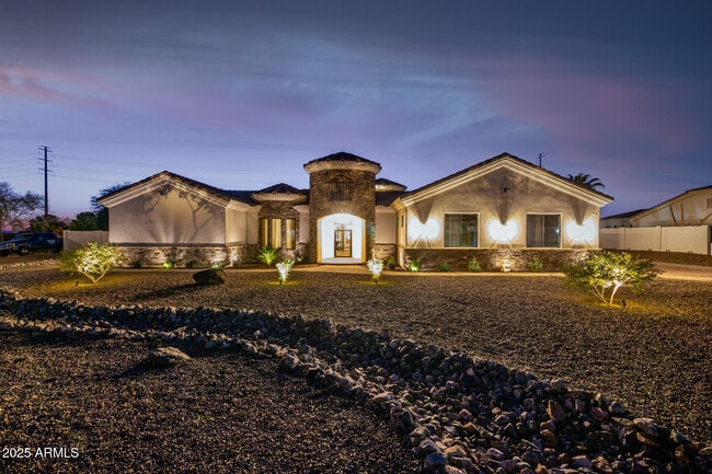 Building Photo - 2506 S 186th Dr