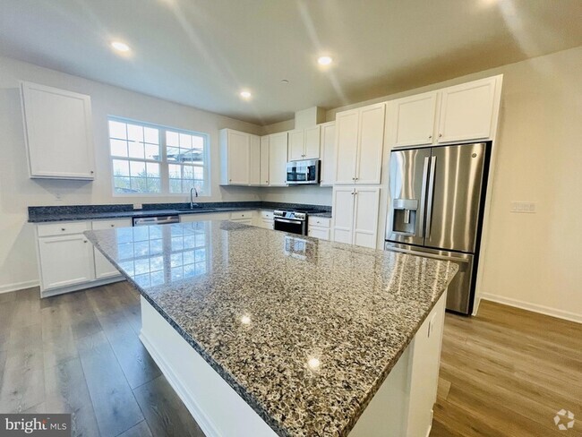 Building Photo - 202 Thompson Dr Rental