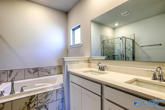 Photo - 115 Willow Rose Ln
