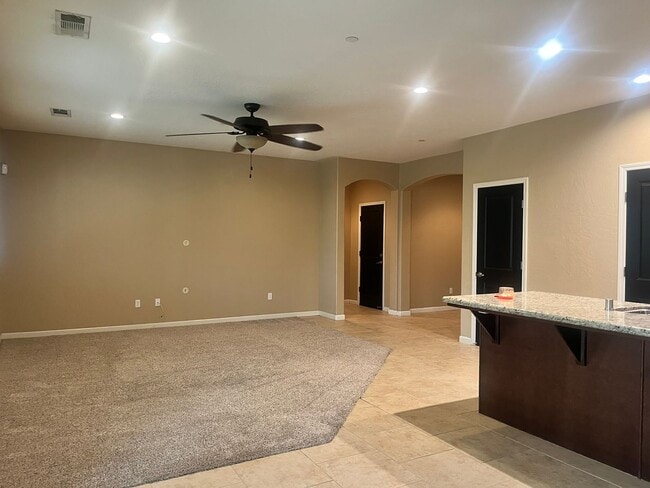 Photo - 2126 N Lindsay Ct