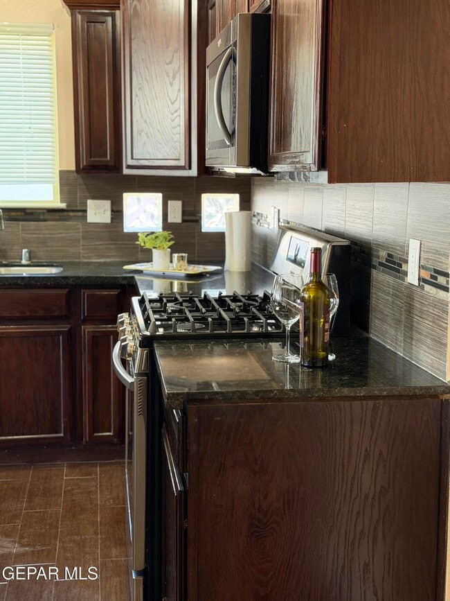 Photo - 13514 Everingham St