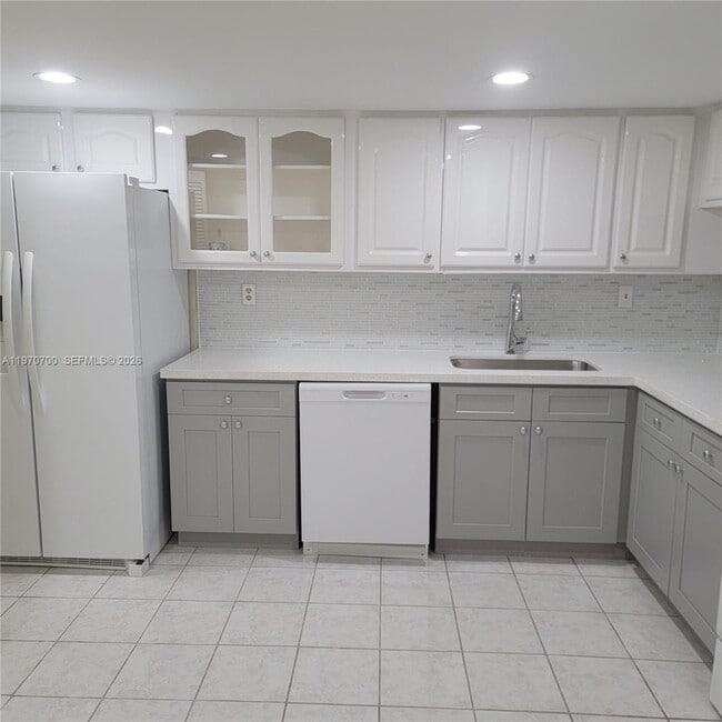 Photo - 6699 Racquet Club Dr