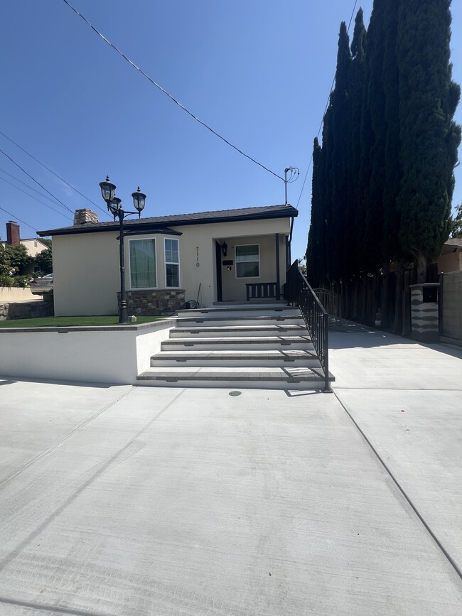 Photo - 7110 Summitrose St