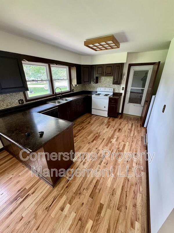 Photo - 202 W 14th St