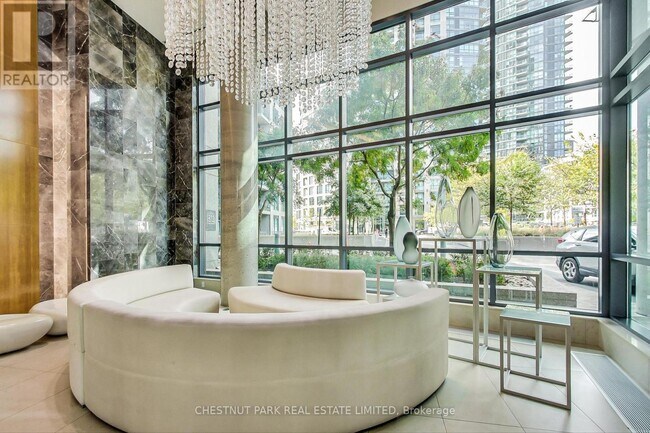 Photo - 215 Fort York Blvd Unité 2108