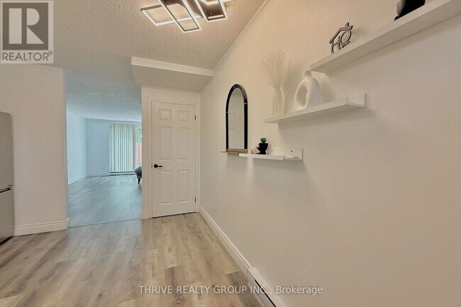 Photo - 1919 Trafalgar St