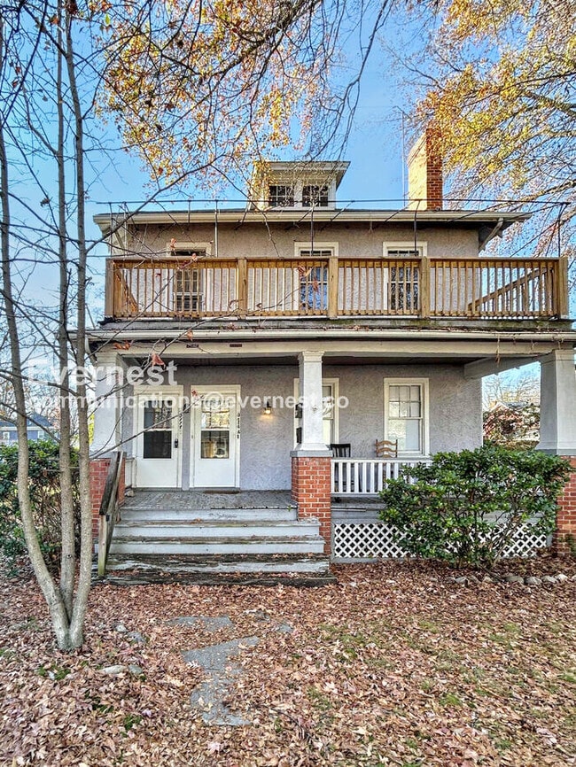 Building Photo - 3114 Barton Ave Unit Apt D