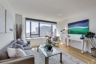 Building Photo - A beautiful  1 Bedroom 1 Bathroom at the B... Unit 1215 Rental