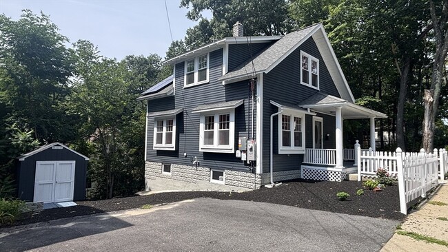 Photo - 218 Marshall St