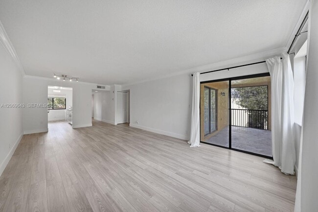Photo - 185 Lakeview Dr Unidad 201
