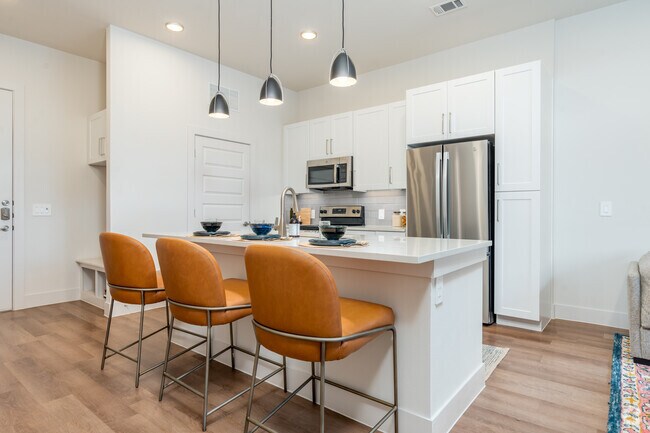 Building Photo - The International at Valley Ranch Rental