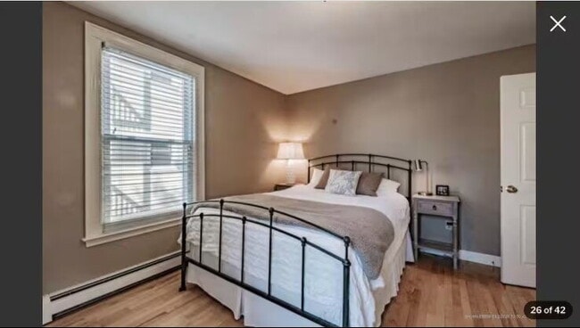 Photo - Don't miss out! Modern 2 bed condo in the ... Unit #3