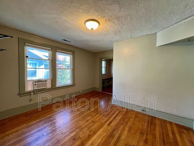Photo - 330 Hillside St Unit 2
