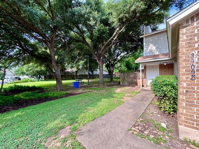 Photo - 9300 Kempler Dr Unit B
