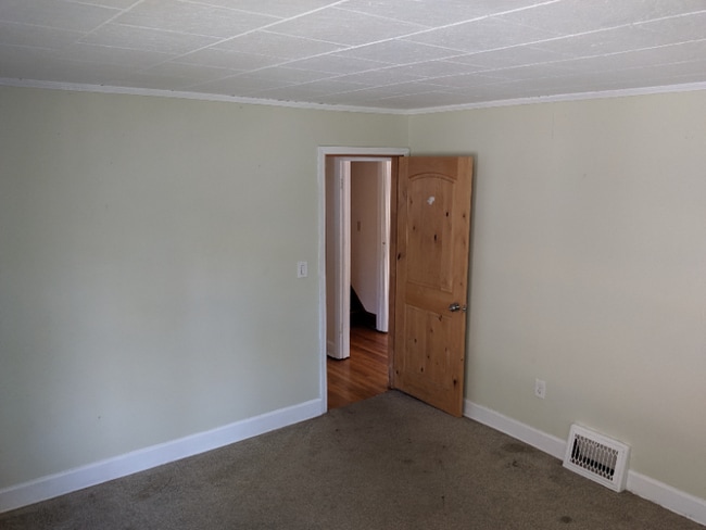 Building Photo - 329 NW 21st St Rental