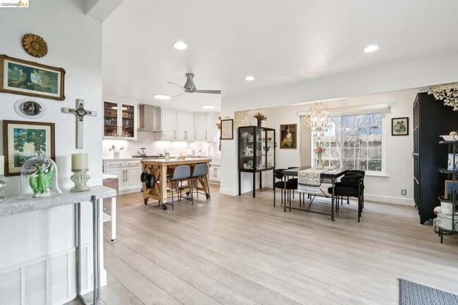 Building Photo - 1510 Cathy Wy