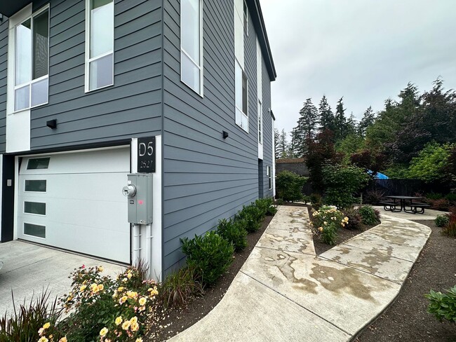 Photo - South Everett Townhome