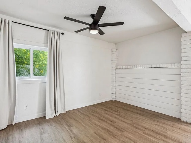 Photo - 1609 E Montecito Ave