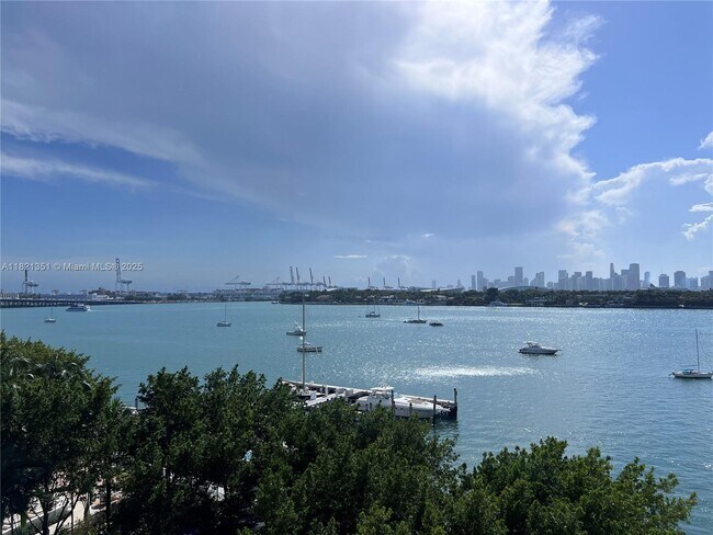 Photo - 1000 West Ave Condo Unit 526