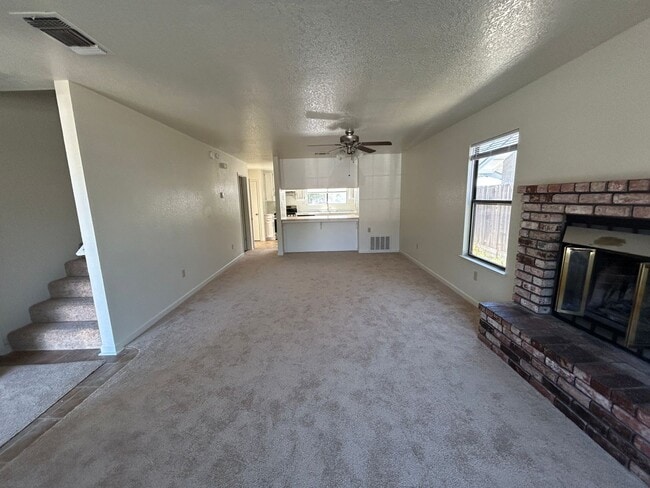 Photo - 1535 Springville Wy
