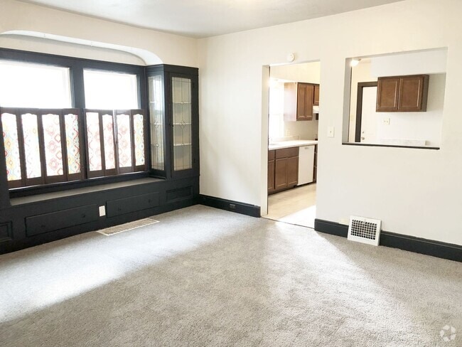 Building Photo - 3 Bed 1 Bath Single Family Home In South B...