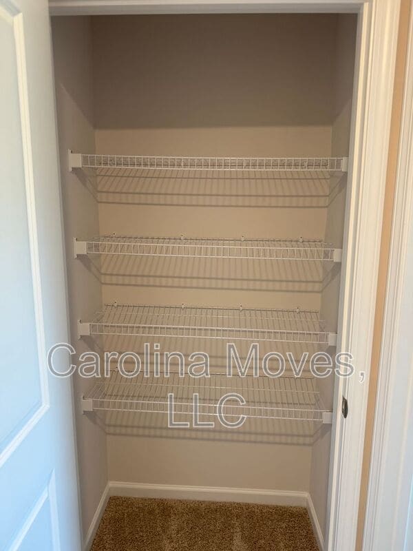 Photo - 555 Yellow Fox Rd
