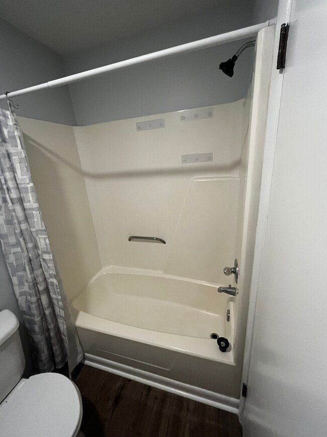 Photo - 4802 Easy St