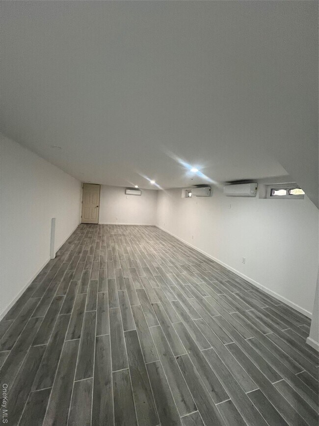 Photo - 59-33 48th Ave Unidad 1st fl