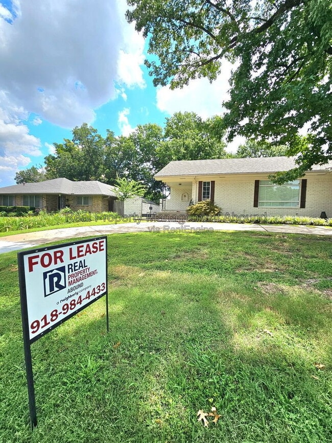 Photo - 5019 S Joplin Ave