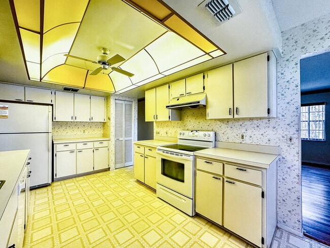 Photo - "Charming 2-Bedroom Oasis with 2 Full Bath...