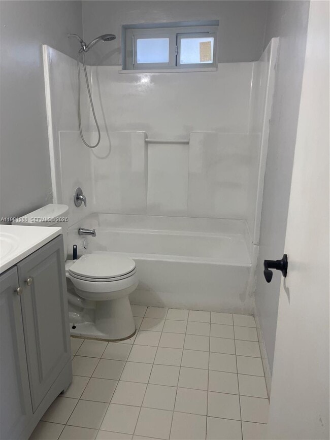 Photo - 1950 SW 68th Way